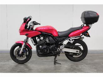 skadebil motor Yamaha FZS 600 geen schade 1999/4