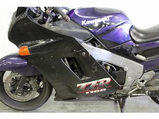 Kawasaki  ZZ-R 1100 picture 4