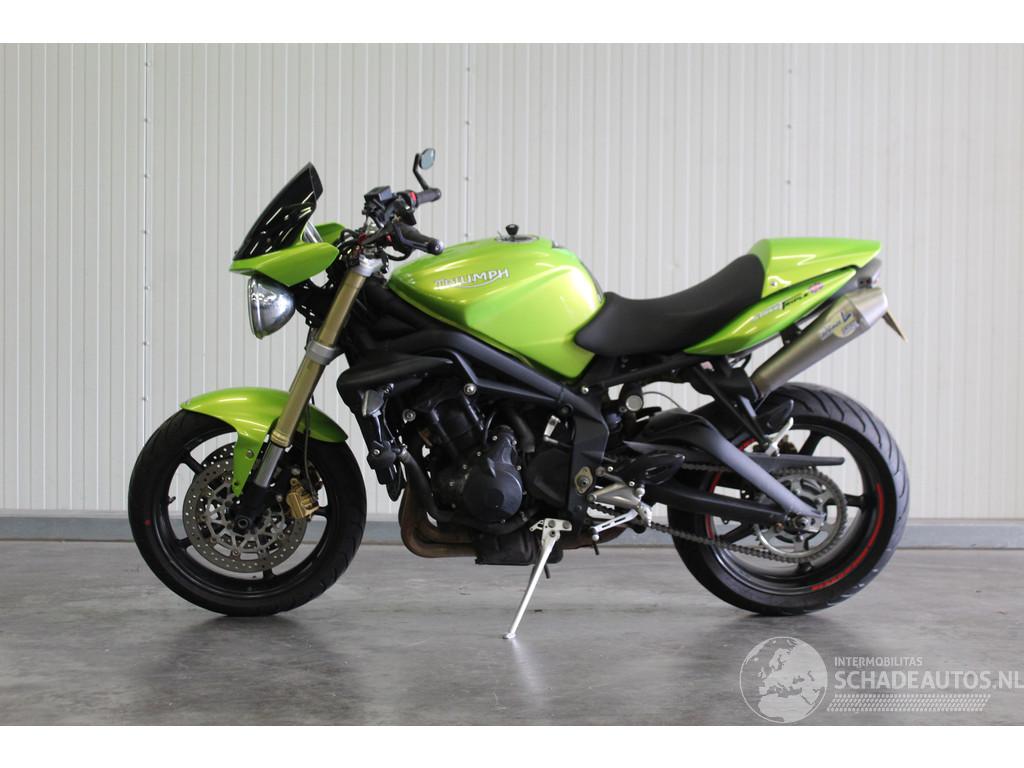 Triumph Street Triple 