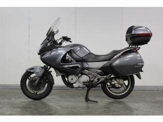 krockskadad bil motor Honda NT 700 Deauville ABS 2006