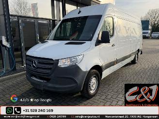 krockskadad bil bedrijf Mercedes Sprinter  2018/9