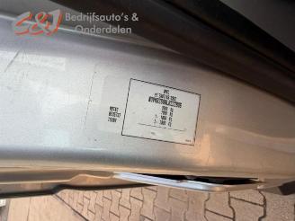 Opel Movano Movano, Van, 2010 2.3 CDTi Biturbo 16V RWD picture 24