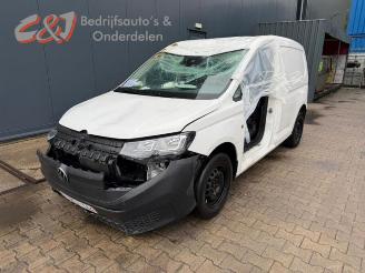Salvage car Volkswagen Caddy Caddy Cargo V (SBA/SBH), Van, 2020 2.0 TDI BlueMotionTechnology 2025/3