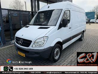 krockskadad bil bedrijf Mercedes Sprinter  2011/2