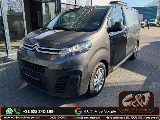 krockskadad bil bedrijf Citroën Jumpy  2020/8