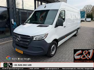 krockskadad bil bedrijf Mercedes Sprinter  2020/12