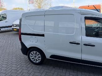 Renault Express  picture 8