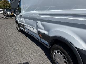 Ford Transit  picture 18