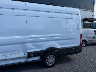 Ford Transit  picture 3