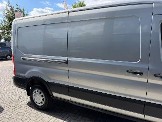 Ford Transit  picture 12