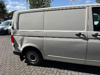 Volkswagen Transporter  picture 11