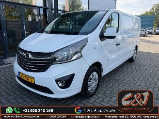 skadebil bedrijf Opel Vivaro  2016/10