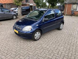 Unfallwagen Toyota Yaris Automaat 2002/1
