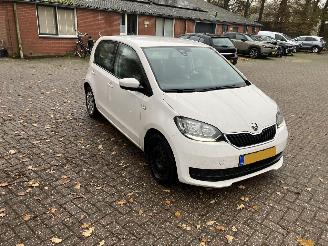 krockskadad bil auto Skoda Citigo 1.0 AMBITION 2018/10