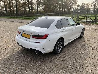 Schadeauto BMW 3-serie 330 E HIGH  EXECUTIVE 2020/1