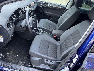 Volkswagen Golf Sportsvan AUTOMAAT picture 10