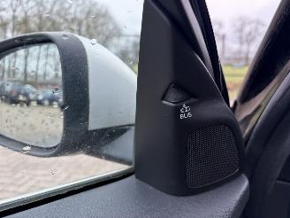 Volvo V-60 2.4 D6 AWD Hybride  R Design picture 11