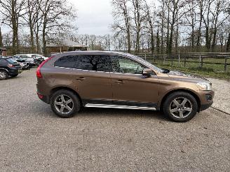 Damaged car Volvo Xc-60 2.4 D5 SUMMUM 2010/6