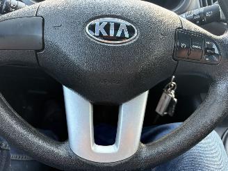 Kia Sportage 2.0 X- Tra First Edition picture 12