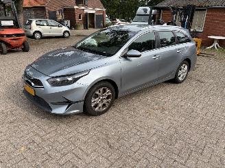 skadebil bedrijf Kia Ceed dynimicline 2023/10