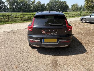 Volvo XC40 Recharge P8 AWD picture 4