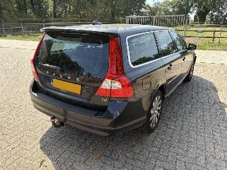 Volvo V-70 T4 AUTOMAAT picture 2