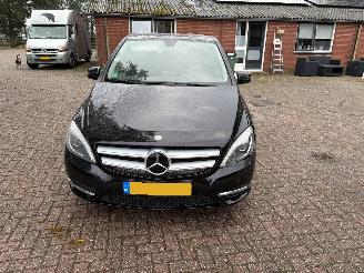 Mercedes B-klasse 200 AMBITION AUTOMAAT picture 2