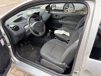 Renault Twingo 1.2 AIRCO picture 13