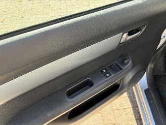 Suzuki Swift 1.5 automaat picture 10