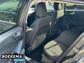 Ford Focus Wagon 1.0 EcoBoost Hybrid Titanium Stoel/Stuurverw. Navigatie Camera picture 25