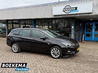 Voiture accidenté Opel Astra Sports Tourer 1.0 Edition Automaat Navigatie Clima Cruise PDC 2016/7