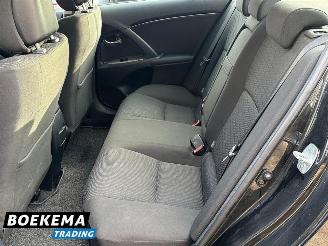 Toyota Avensis 2.0 VVTi Dynamic Automaat Navigatie Clima Cruise picture 13