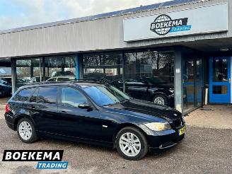 damaged passenger cars BMW 3-serie 318i 130PK Leer Airco 2007/3