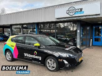 Vrakbiler auto Ford Focus 1.0 EcoBoost Business Navigatie Climate Cruise Camera 2021/11