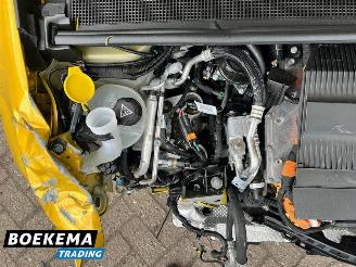 Jeep Avenger Summit 54 kWh Carplay Navigatie Camera LED Keyless ACC picture 14