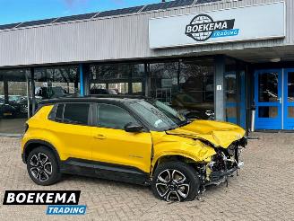 damaged passenger cars Jeep Avenger Summit 54 kWh Carplay Navigatie Camera LED Keyless ACC 2024/3