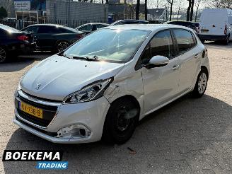 Peugeot 208 1.2 PureTech Blue Lion Navigatie Airco Cruise picture 4