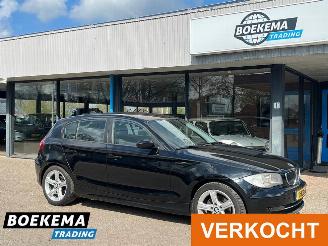krockskadad bil auto BMW 1-serie 116i Business Line Cruise Climate Trekhaak 2009/10