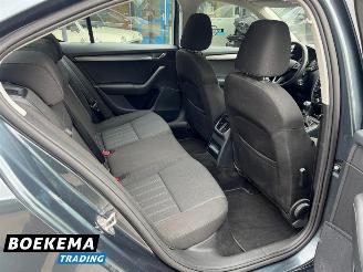 Skoda Octavia 1.0 TSI Business Ed Navigatie Canton Stoelverw. Climate Cruise PDC picture 18