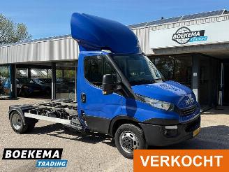 skadebil bedrijf Iveco Daily 40C21 3.0 Hi-Matic Clixtar Geveerde-stoel Climate Navigatie Tacho Webasto 2017/1