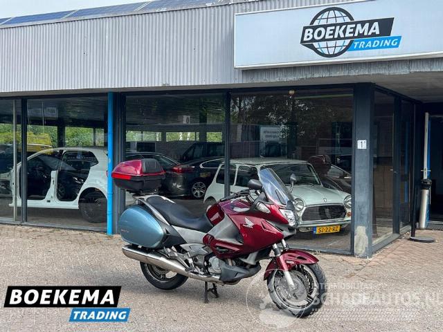 Honda NT 700