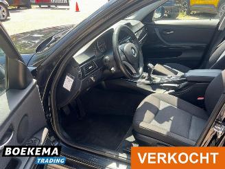 BMW 3-serie 318i High Executive Panorama Stoelverw. Navigatie Climate PDC picture 9