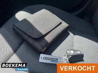BMW 3-serie 318i High Executive Panorama Stoelverw. Navigatie Climate PDC picture 23