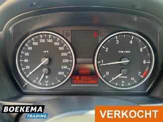 BMW 3-serie 318i High Executive Panorama Stoelverw. Navigatie Climate PDC picture 19