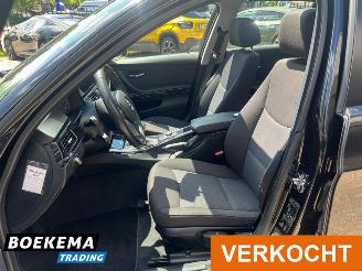 BMW 3-serie 318i High Executive Panorama Stoelverw. Navigatie Climate PDC picture 10