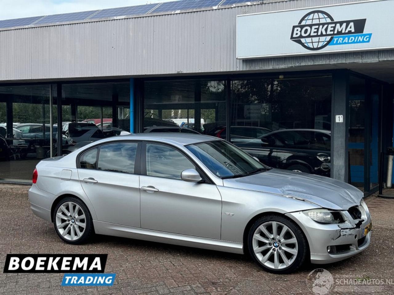 BMW 3-serie 320i Aut. Facelift Navi Leder Clima Cruise Business Line Style