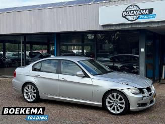 Damaged car BMW 3-serie 320i Aut. Facelift Navi Leder Clima Cruise Business Line Style 2010/1