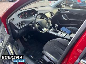 Peugeot 308 SW 1.2 e-THP Première Pano Navi Clima Cruise picture 17