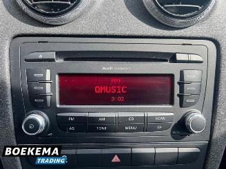 Audi A3 Sportback 1.6 Ambition Airco Cruise Stoelverwarming picture 17