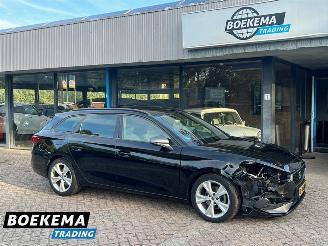 Unfallwagen Seat Leon 1.5 TSI FR Intense Led Virutal Navi Cruise Camera PDC 2021/4